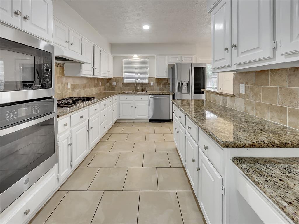 3642 Chapel Square Drive, Spring, Texas image 6