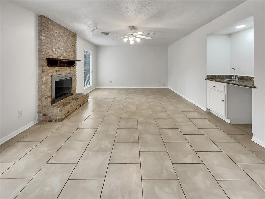3642 Chapel Square Drive, Spring, Texas image 3