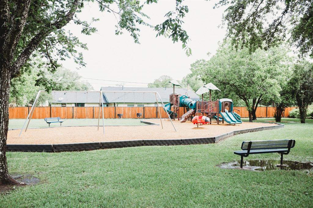 239 Bay Oaks Drive, La Porte, Texas image 43