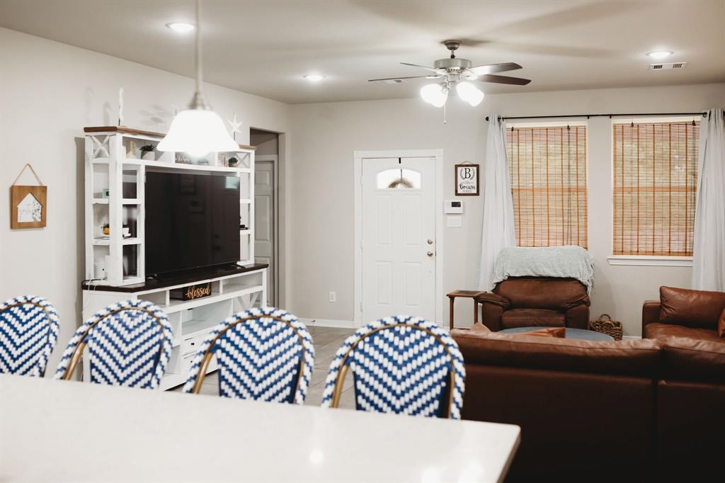 239 Bay Oaks Drive, La Porte, Texas image 12