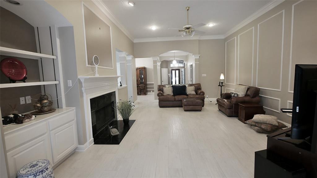 1314 Caravelle Court, Katy, Texas image 6