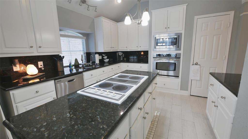 1314 Caravelle Court, Katy, Texas image 14