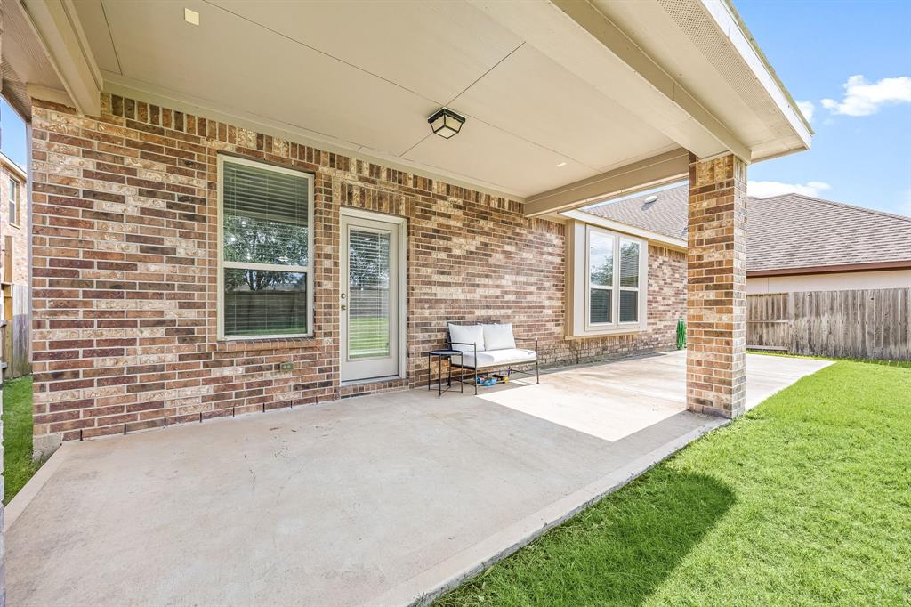 6326 Wolf Run Drive, Katy, Texas image 21
