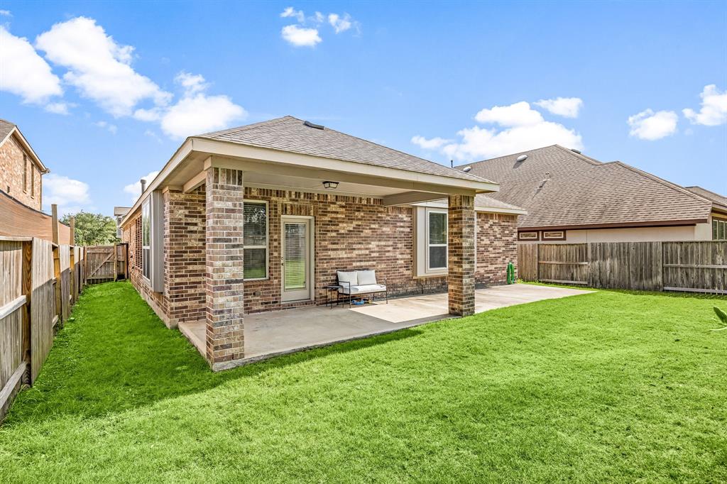 6326 Wolf Run Drive, Katy, Texas image 25