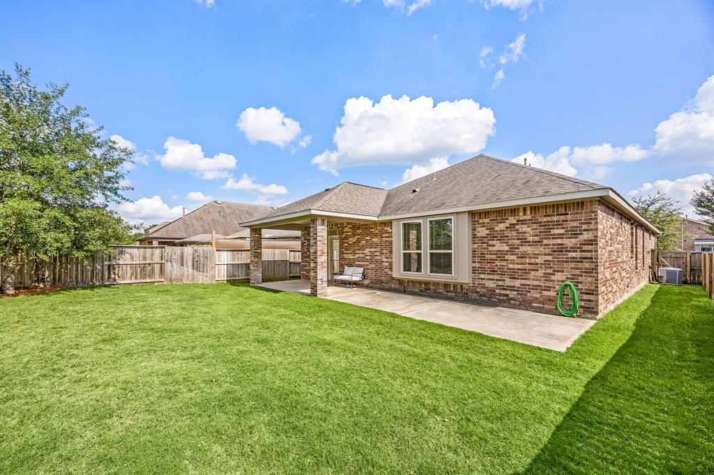 6326 Wolf Run Drive, Katy, Texas image 24