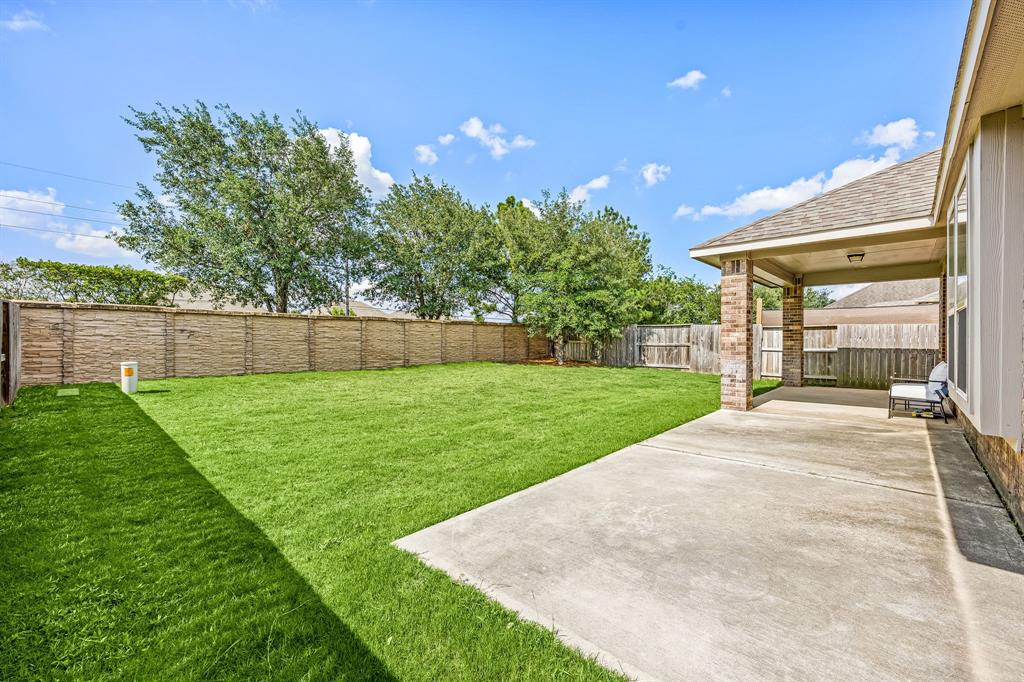 6326 Wolf Run Drive, Katy, Texas image 23