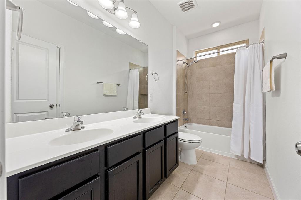 6326 Wolf Run Drive, Katy, Texas image 18