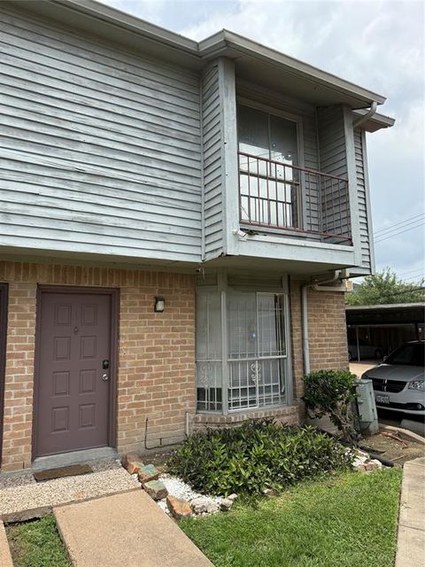 Photo of 9350 Country Creek Drive #1, Houston, TX 77036 (MLS # 95077886)