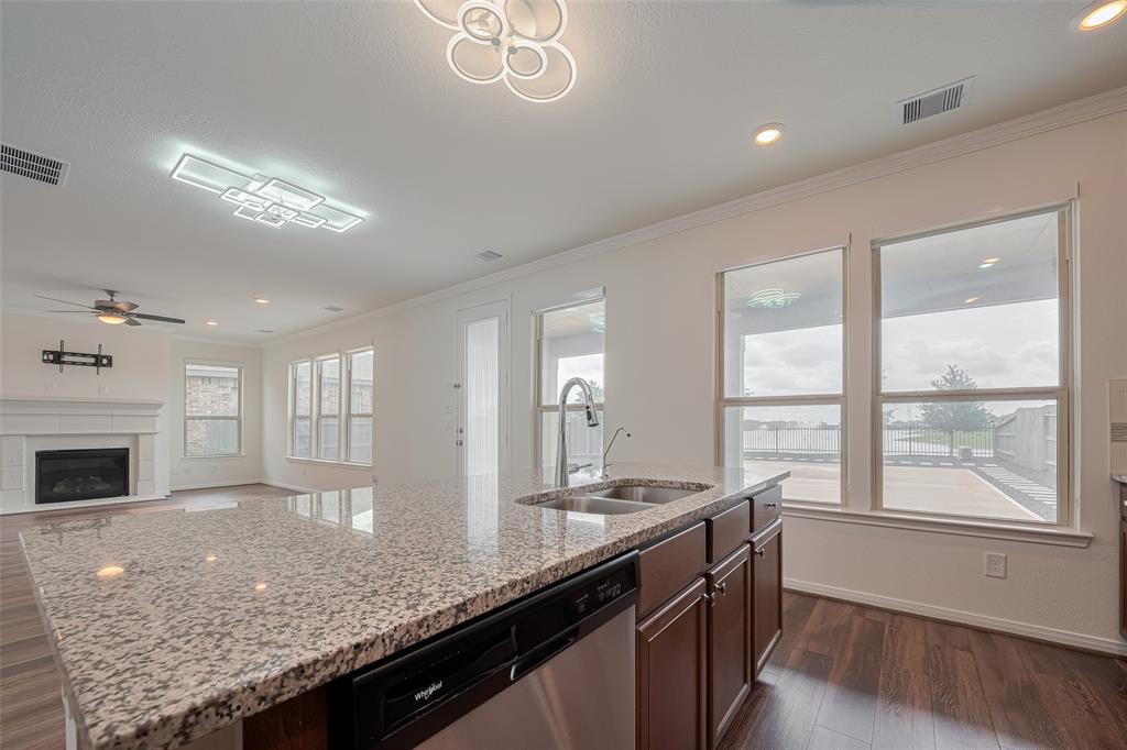 4818 Emerson Manor Drive, Katy, Texas image 14
