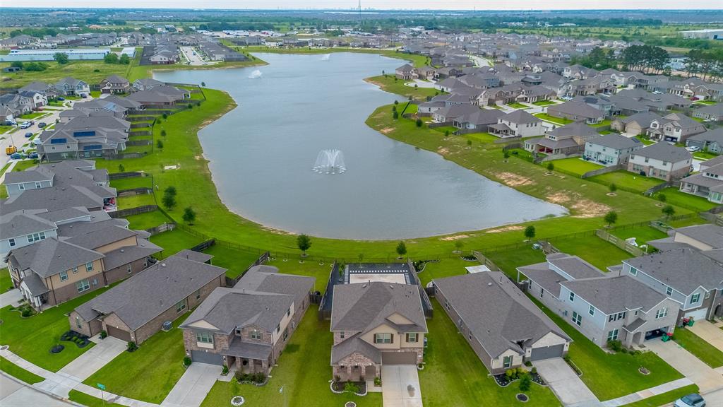 4818 Emerson Manor Drive, Katy, Texas image 3