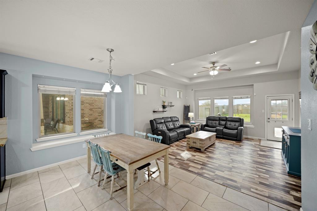 7211 Cypress Pin Oak Drive, Cypress, Texas image 12