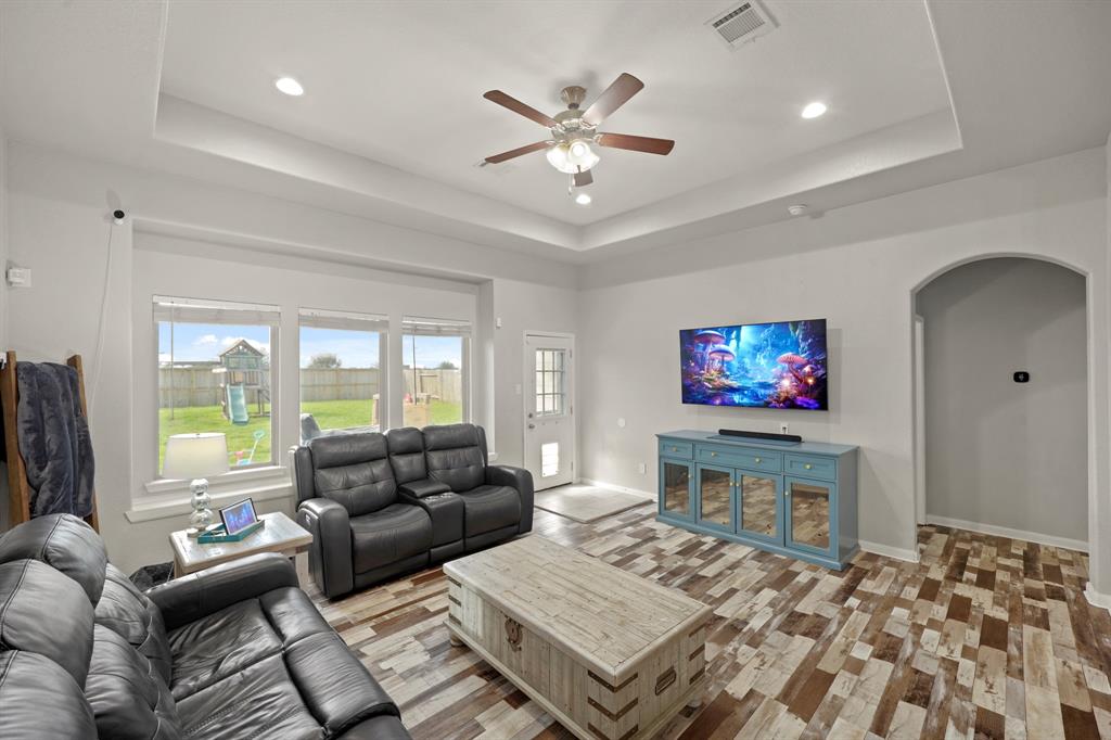 7211 Cypress Pin Oak Drive, Cypress, Texas image 13