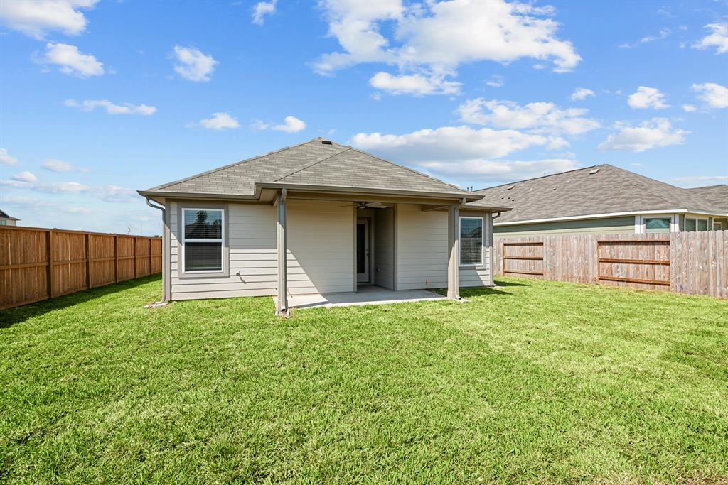 32039 Brilliant Sun Court, Fulshear, Texas image 26