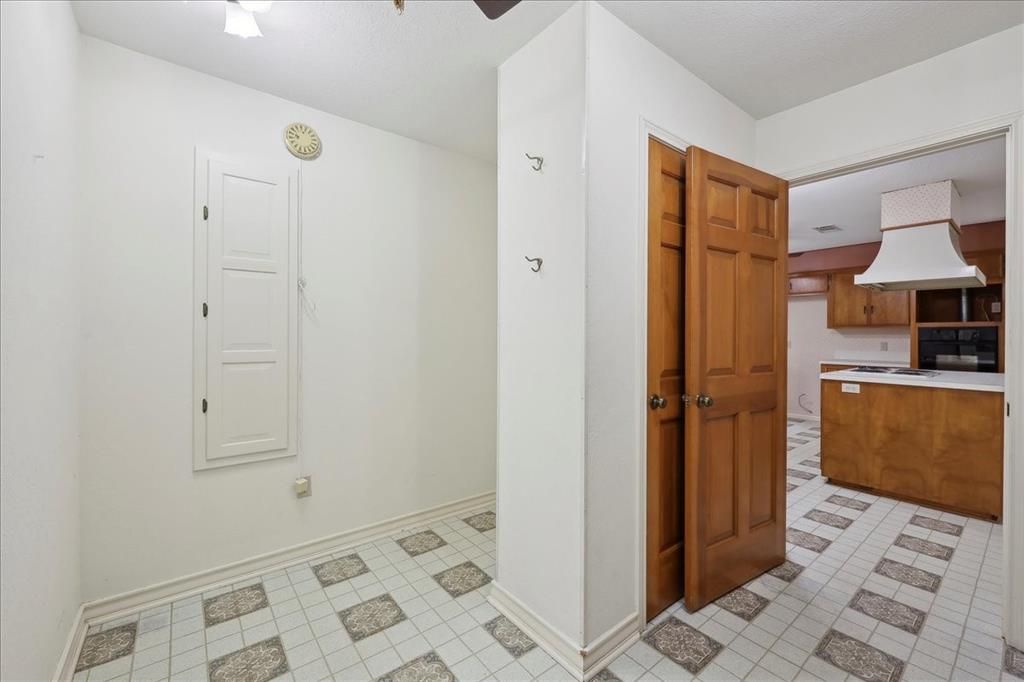 8890 Interstate 10, Orange, Texas image 35