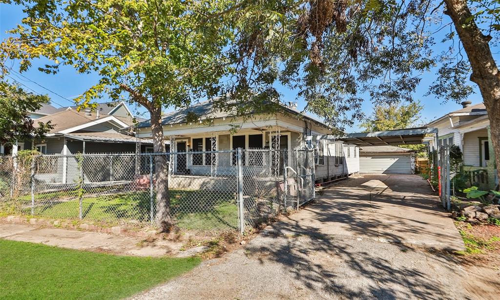 Houston, Texas 77023, United States, 2 Bedrooms Bedrooms, ,2 BathroomsBathrooms,Residential,Active,136504