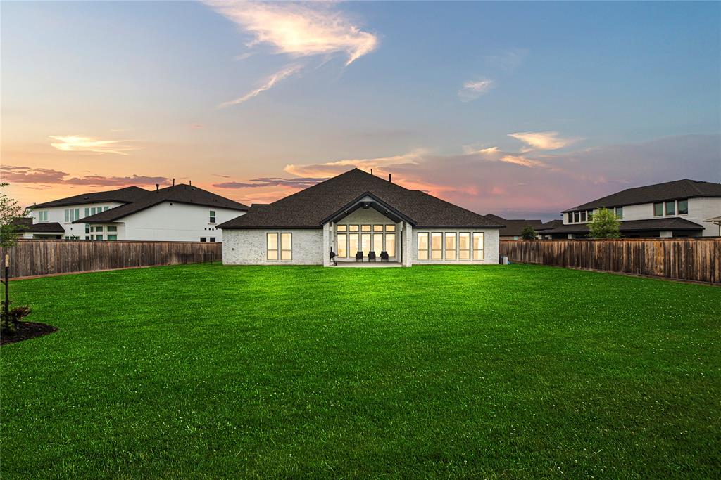 21511 Blue Porterweed Trail