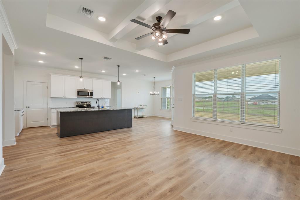 424 Brazos Bend