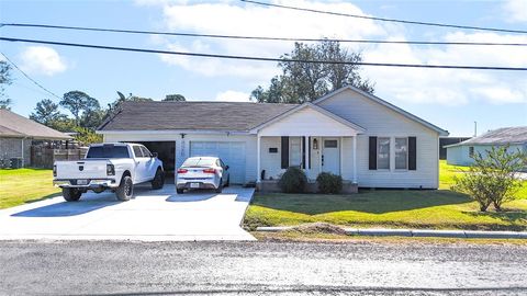 A home in Port Neches