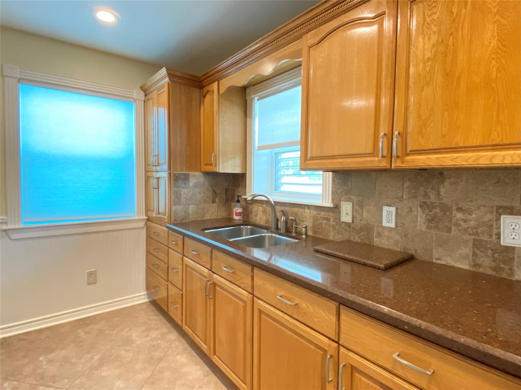 4817 Alamo Drive, Galveston, Texas image 12