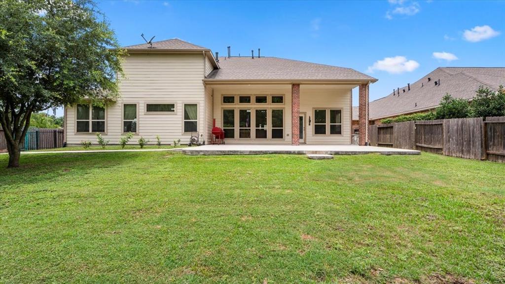 2077 Brookmont Drive, Conroe, Texas image 38
