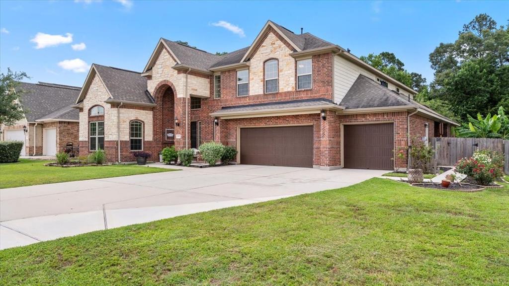 2077 Brookmont Drive, Conroe, Texas image 14