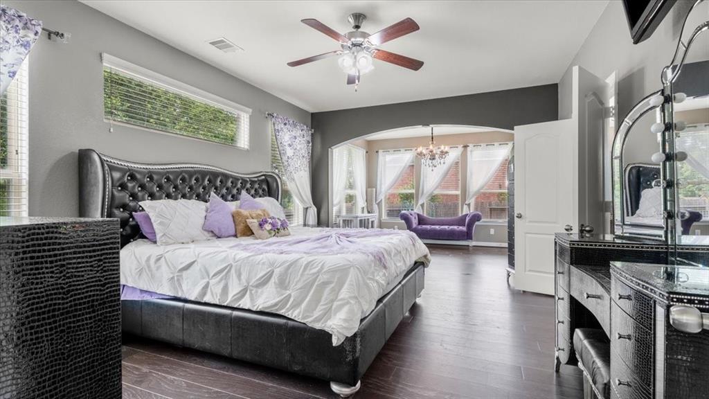2077 Brookmont Drive, Conroe, Texas image 39