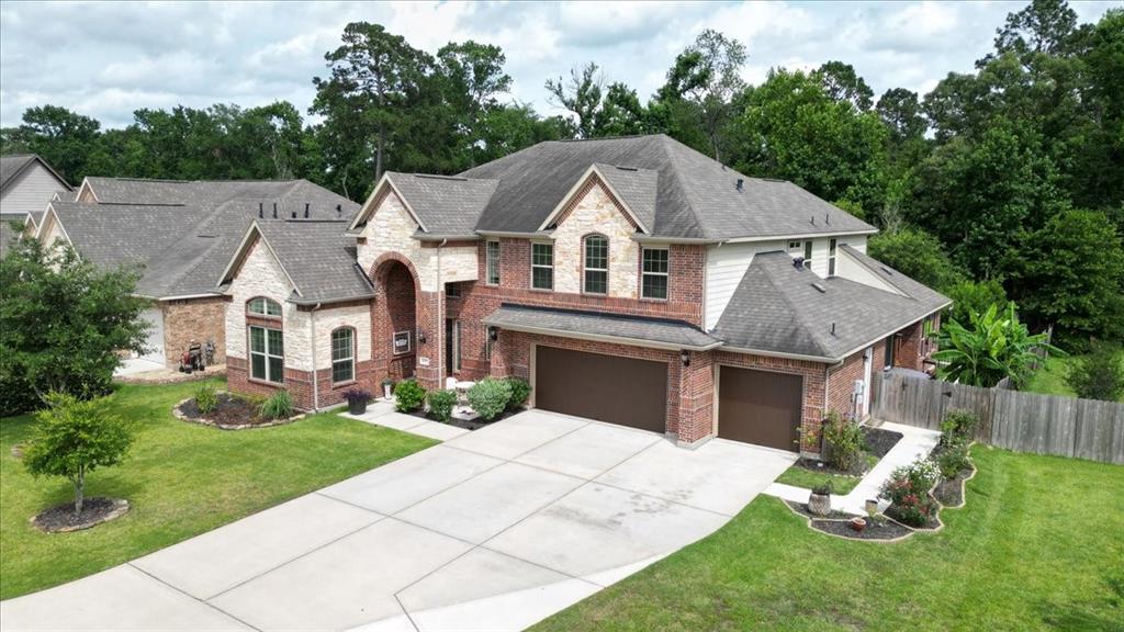 2077 Brookmont Drive, Conroe, Texas image 1