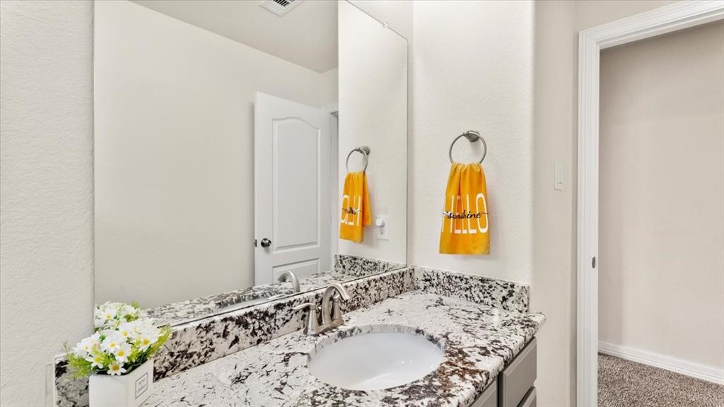 2077 Brookmont Drive, Conroe, Texas image 17