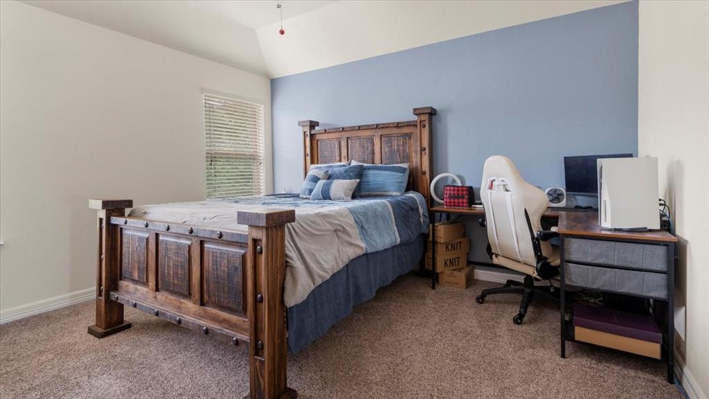2077 Brookmont Drive, Conroe, Texas image 18