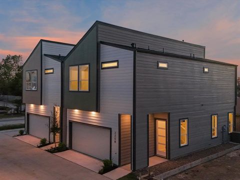 225 Noras Lane F Houston TX 77022