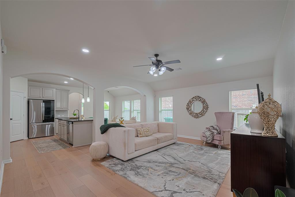12205 Renewal Way, Houston, Texas image 11
