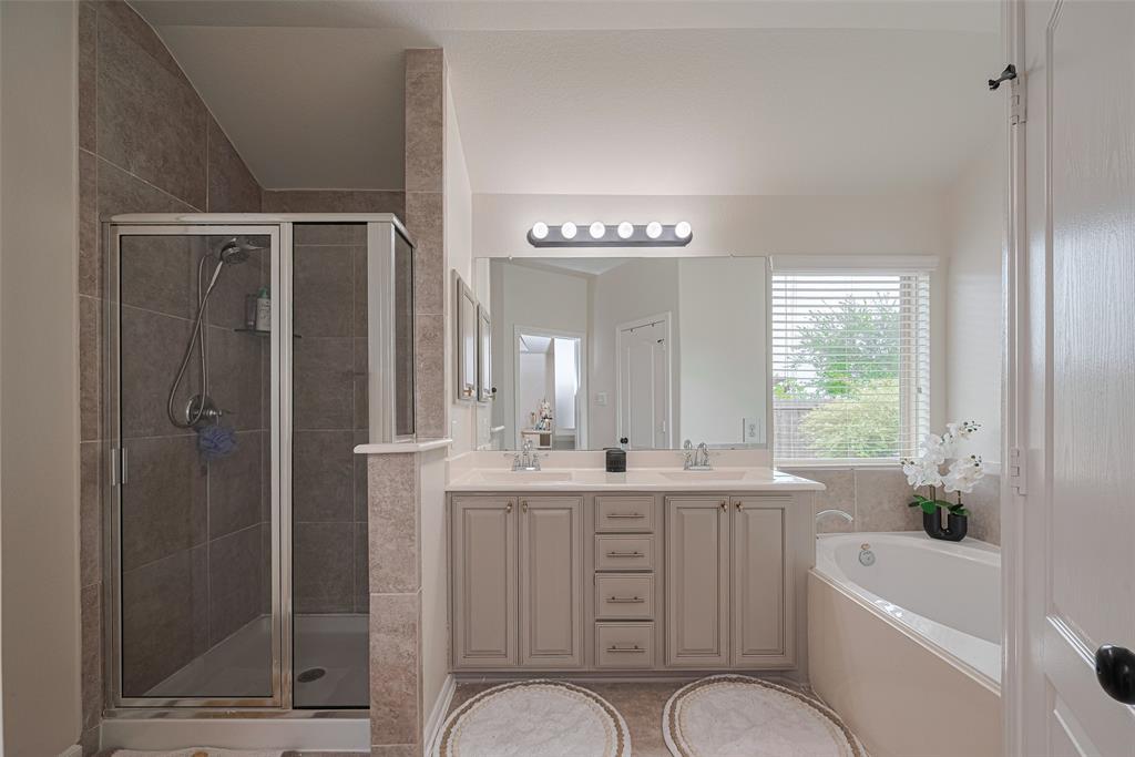 12205 Renewal Way, Houston, Texas image 19