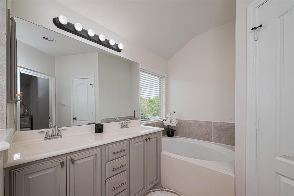 12205 Renewal Way, Houston, Texas image 18