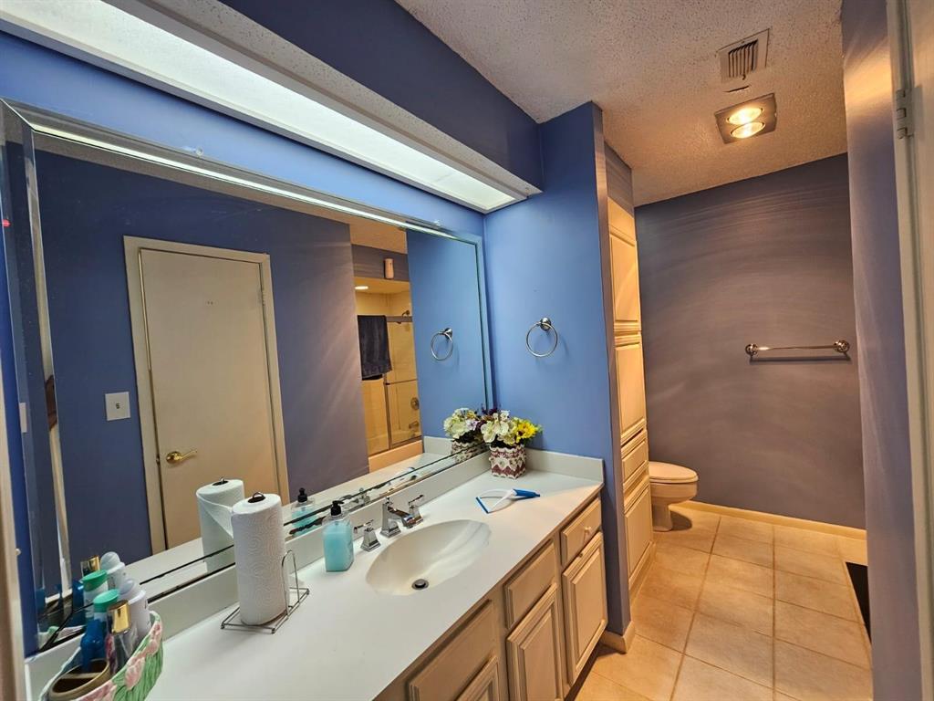 9807 Bent Branch Lane, Dallas, Texas image 14