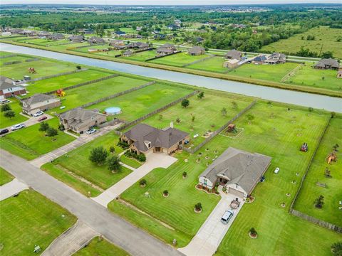 A home in Rosharon