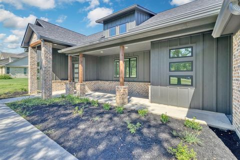 A home in Iola