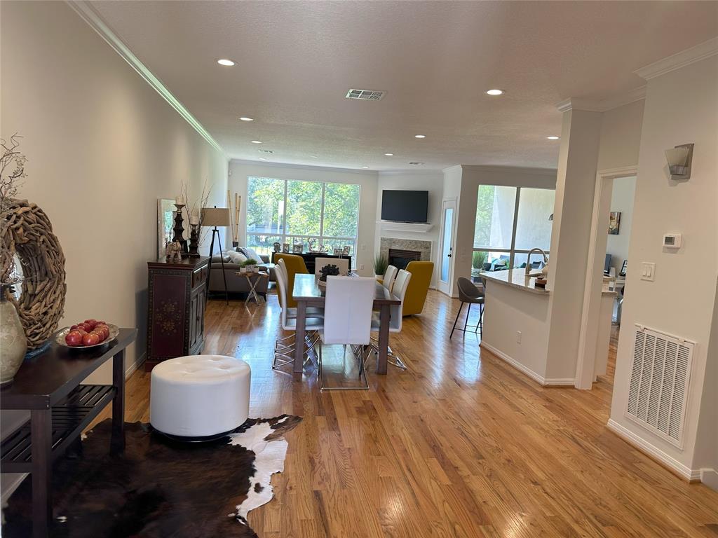 309 Lakeside Lane, Houston, Texas image 2