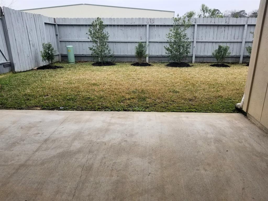 15331 Westland Gate Drive, Conroe, Texas image 28