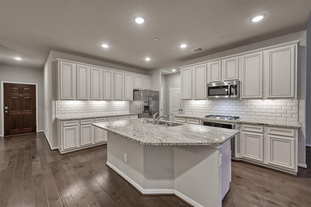 15331 Westland Gate Drive, Conroe, Texas image 6
