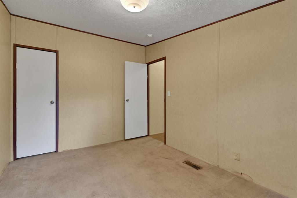 1000 W Dalton Road, Coldspring, Texas image 11