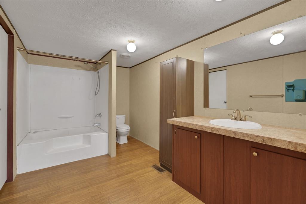 1000 W Dalton Road, Coldspring, Texas image 14