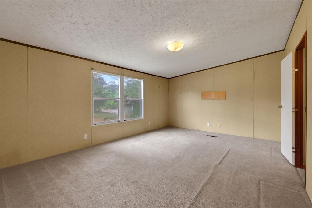 1000 W Dalton Road, Coldspring, Texas image 16
