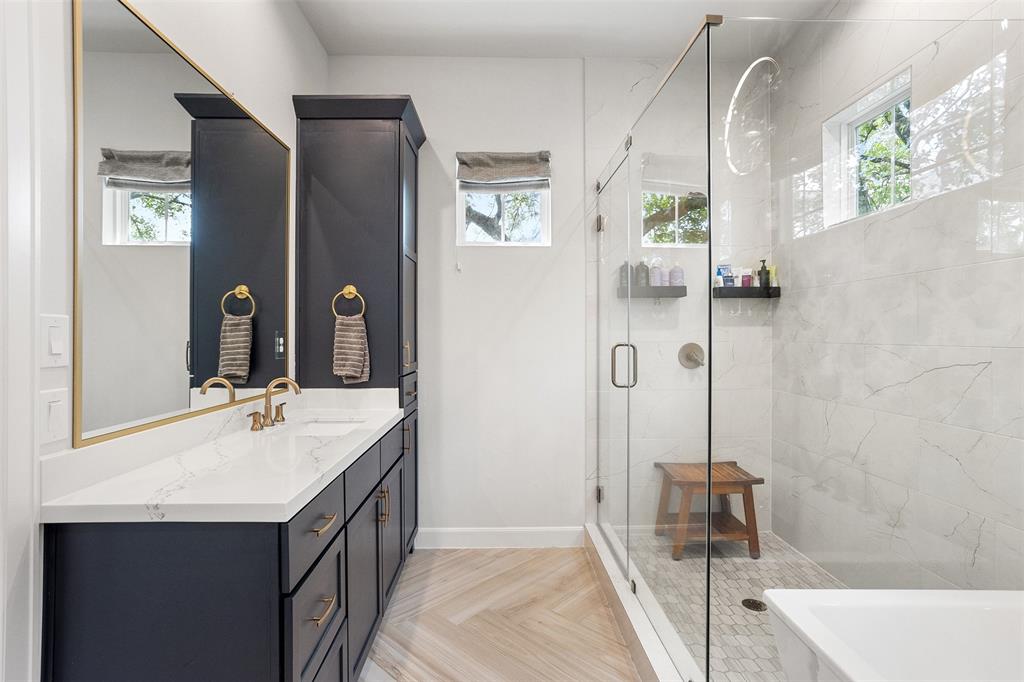 4504 Yupon Street, Houston, Texas image 26