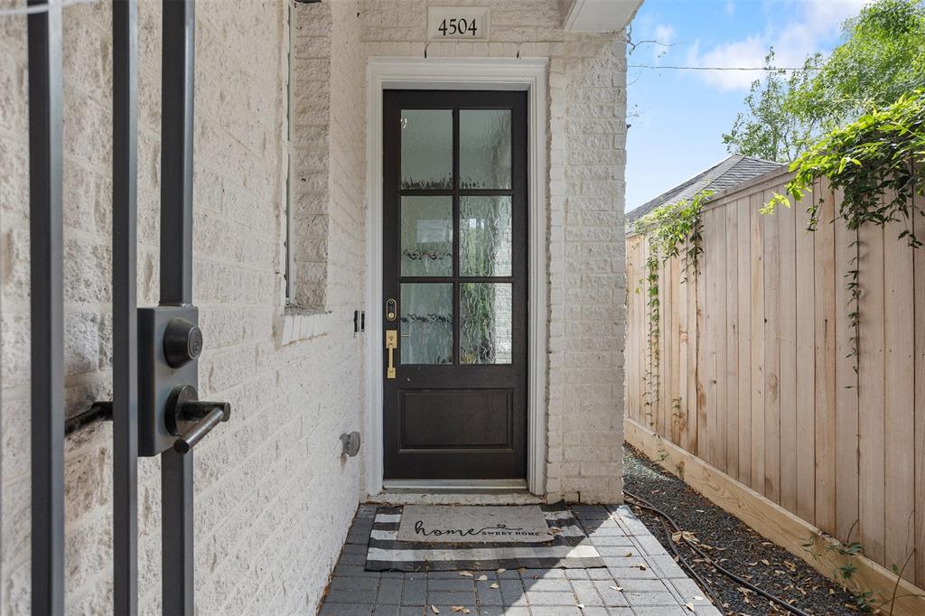 4504 Yupon Street, Houston, Texas image 42