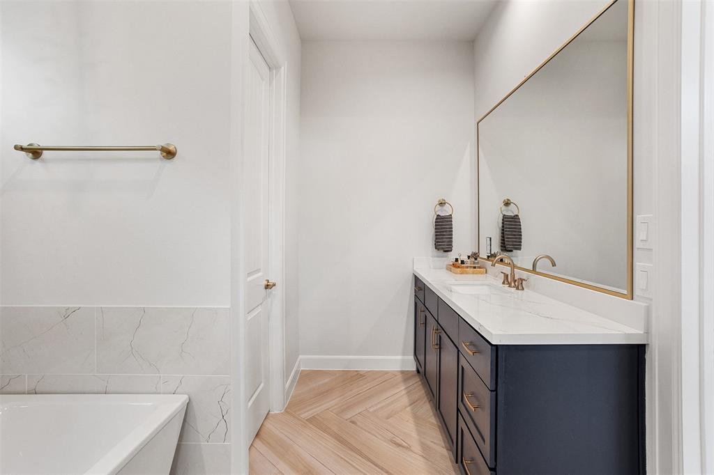 4504 Yupon Street, Houston, Texas image 27