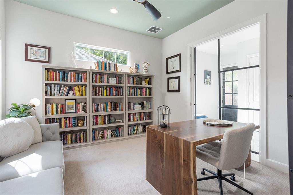 4504 Yupon Street, Houston, Texas image 22