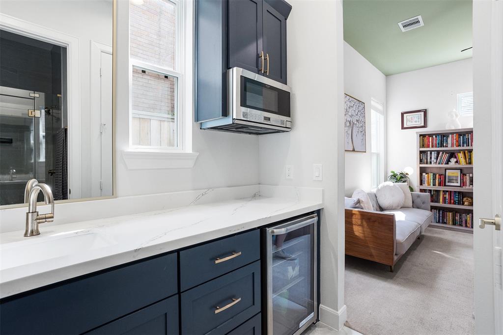 4504 Yupon Street, Houston, Texas image 34