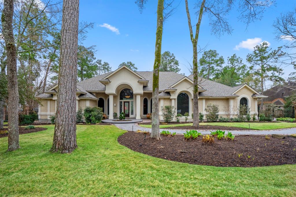 11 Bracebridge Drive