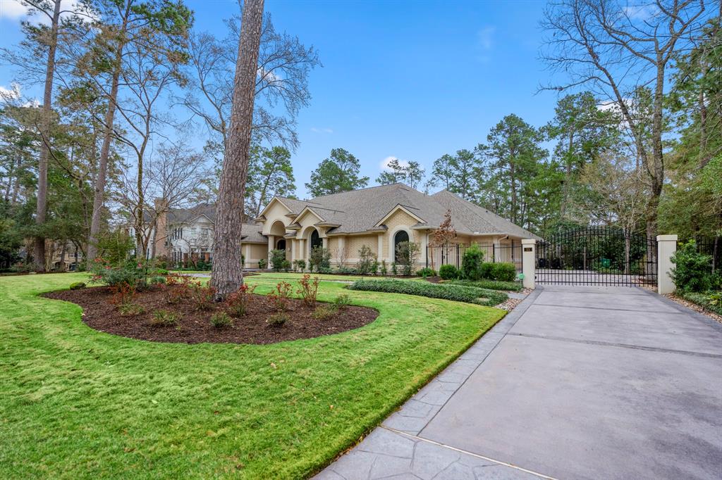 11 Bracebridge Drive, The Woodlands, Texas image 42
