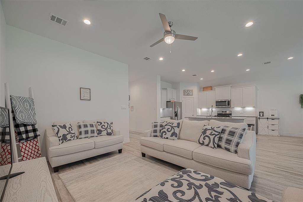 1672 Happy Valley Street, Montgomery, Texas image 7